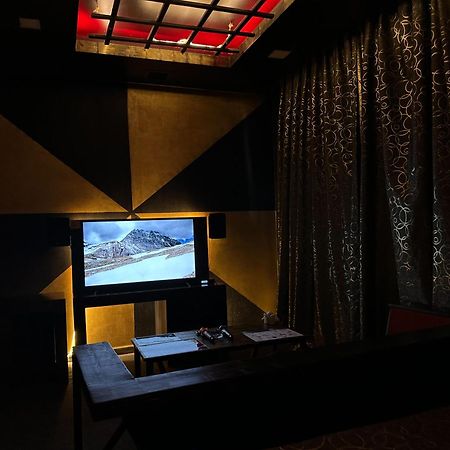 Cinema Plaza Hotel Baku Zewnętrze zdjęcie