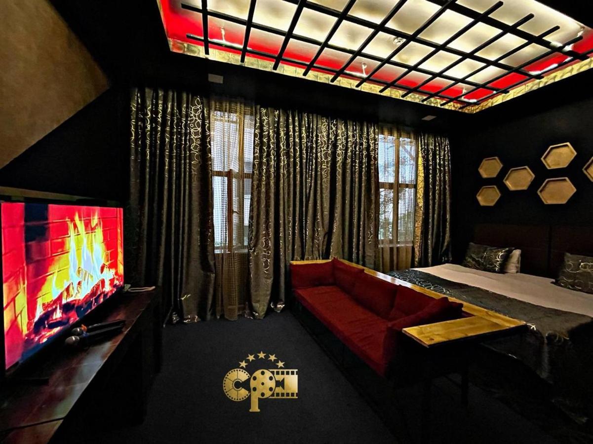 Cinema Plaza Hotel Baku Zewnętrze zdjęcie