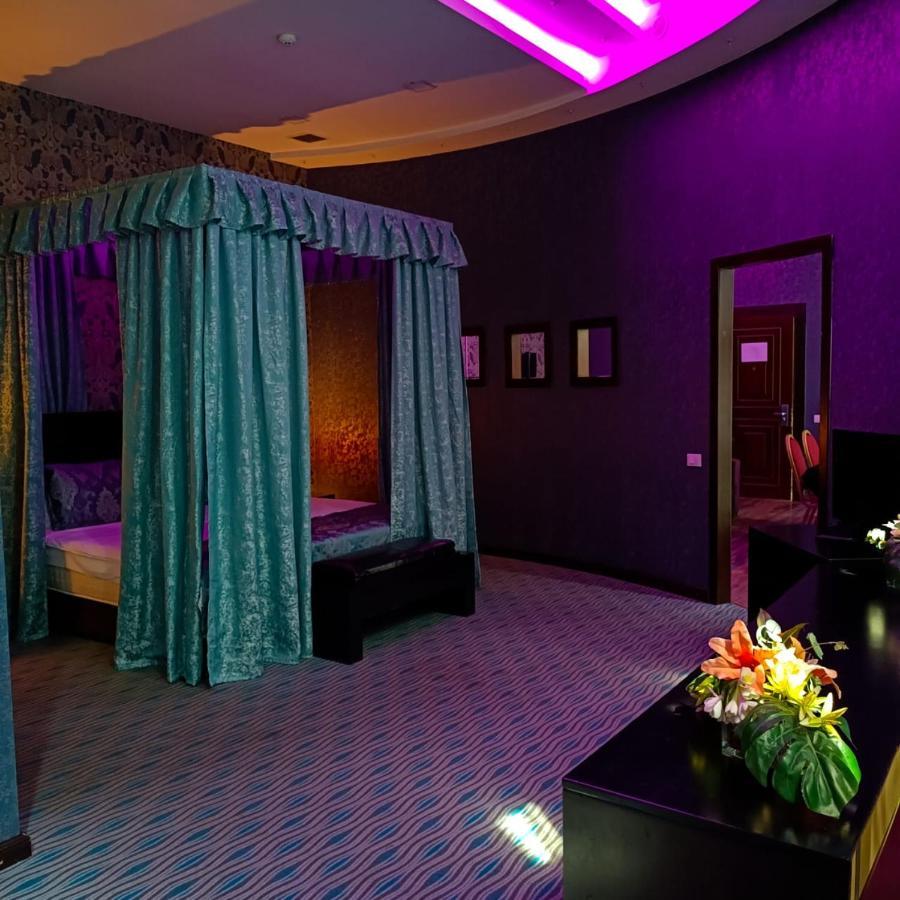 Cinema Plaza Hotel Baku Zewnętrze zdjęcie