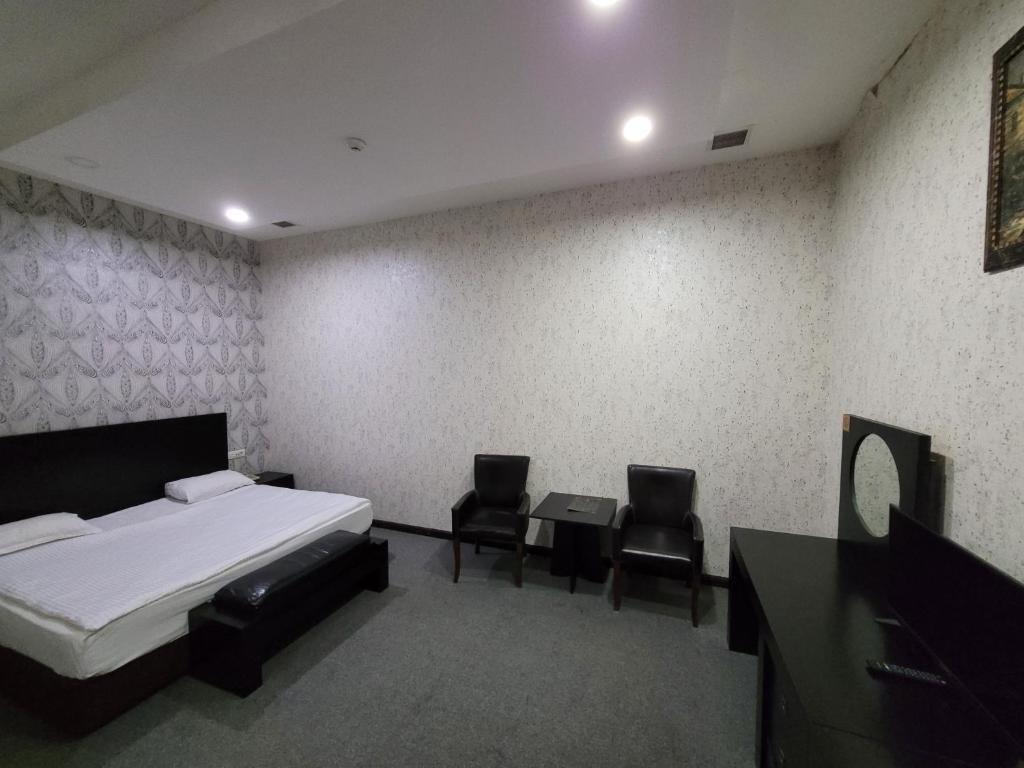 Cinema Plaza Hotel Baku Zewnętrze zdjęcie