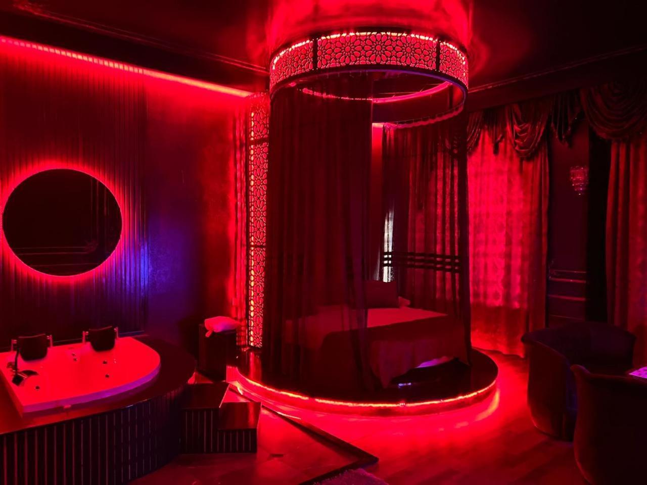 Cinema Plaza Hotel Baku Zewnętrze zdjęcie