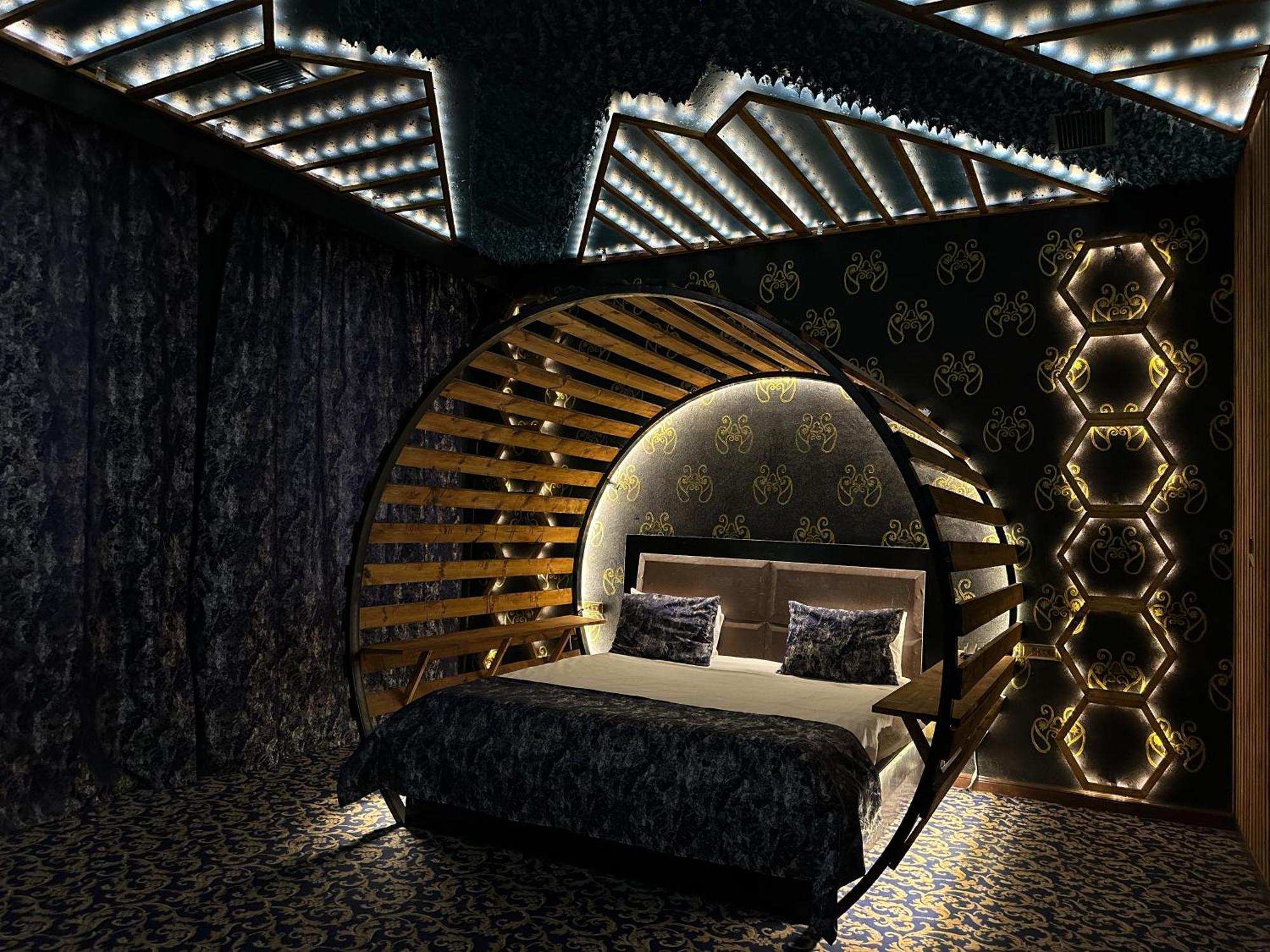 Cinema Plaza Hotel Baku Zewnętrze zdjęcie
