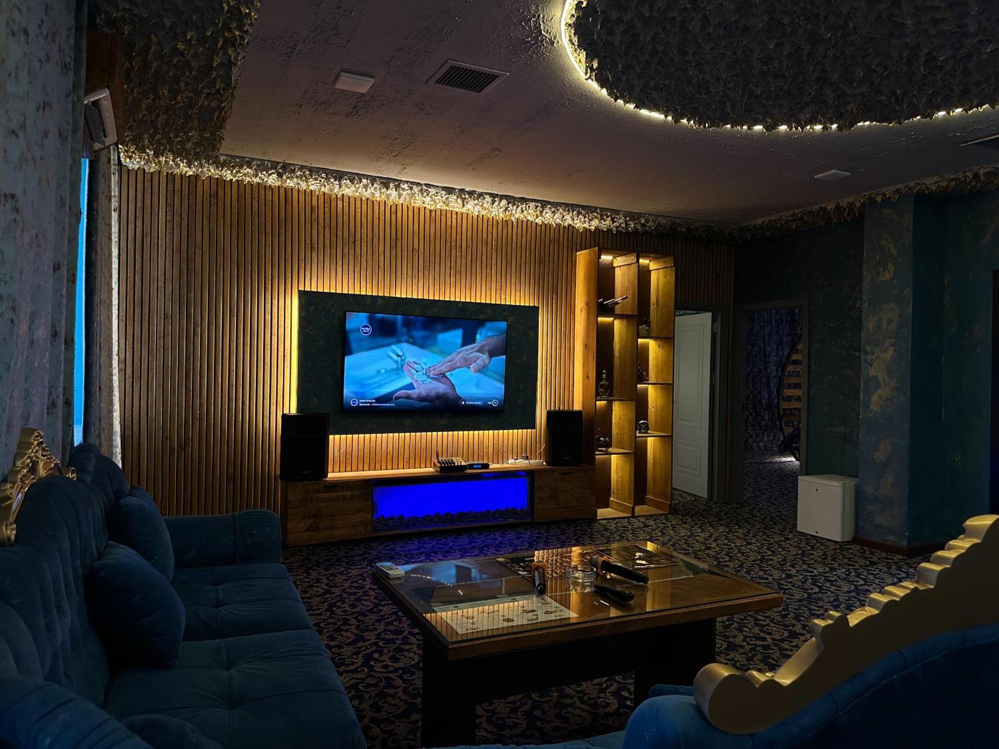 Cinema Plaza Hotel Baku Zewnętrze zdjęcie
