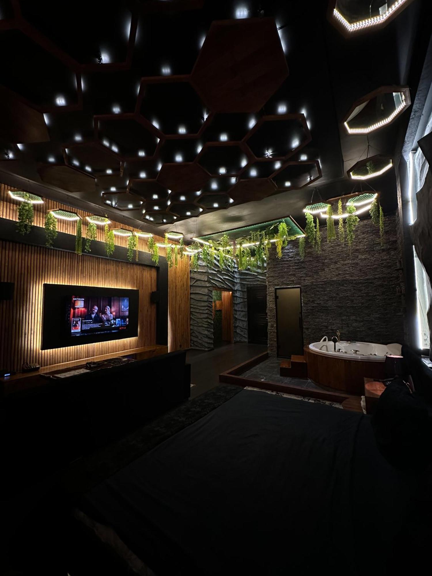 Cinema Plaza Hotel Baku Zewnętrze zdjęcie