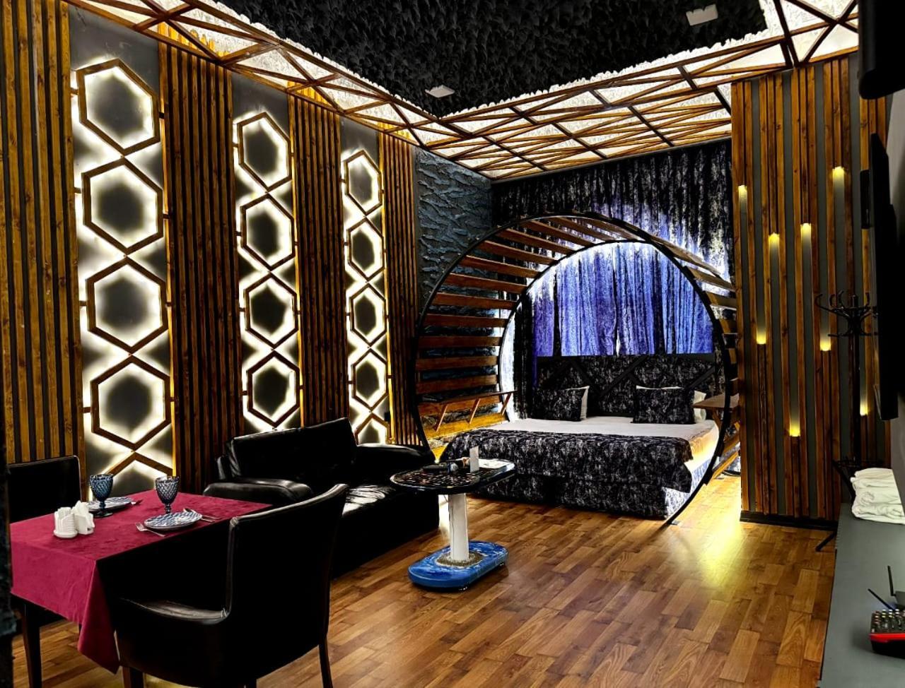 Cinema Plaza Hotel Baku Zewnętrze zdjęcie
