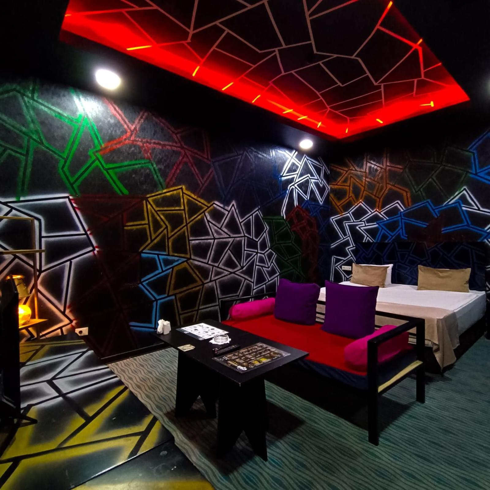 Cinema Plaza Hotel Baku Zewnętrze zdjęcie